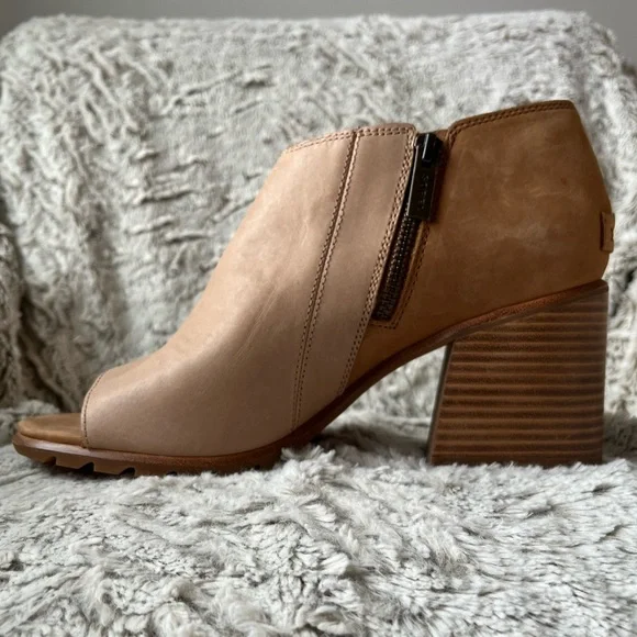 Sorel Nadia Ankle Boot (New!) - Picture 11 of 14